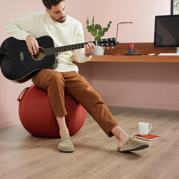 Panel laminowany Berry Alloc Bloom Light Brown Connect 8 V4 62002288 AC4 8mm