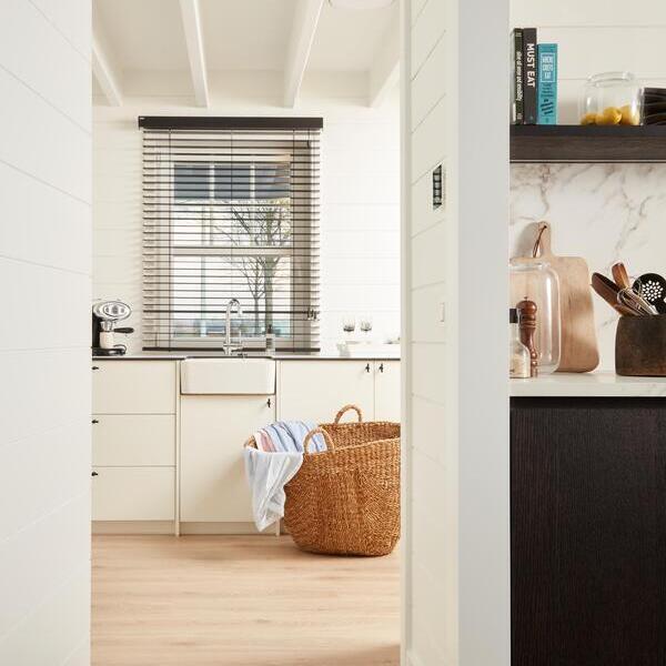 Panel laminowany Berry Alloc Bloom Natural Connect 8 V4 62002285 AC4 8mm