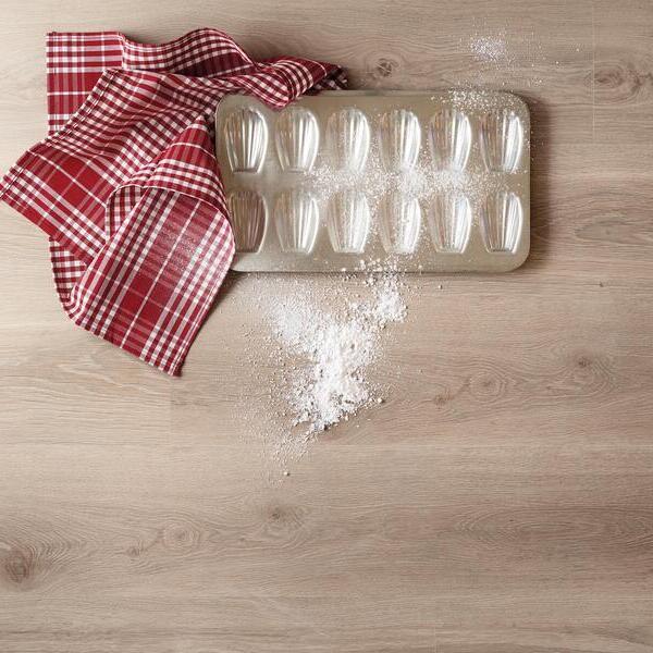 Panel laminowany Berry Alloc Bloom Light Natural Connect 8 V4 62002284 AC4 8mm