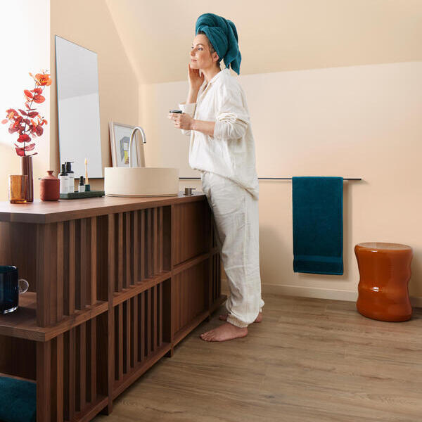 Panel laminowany Berry Alloc Epic Natural Ocean 8 V4 62002476 AC4 8mm