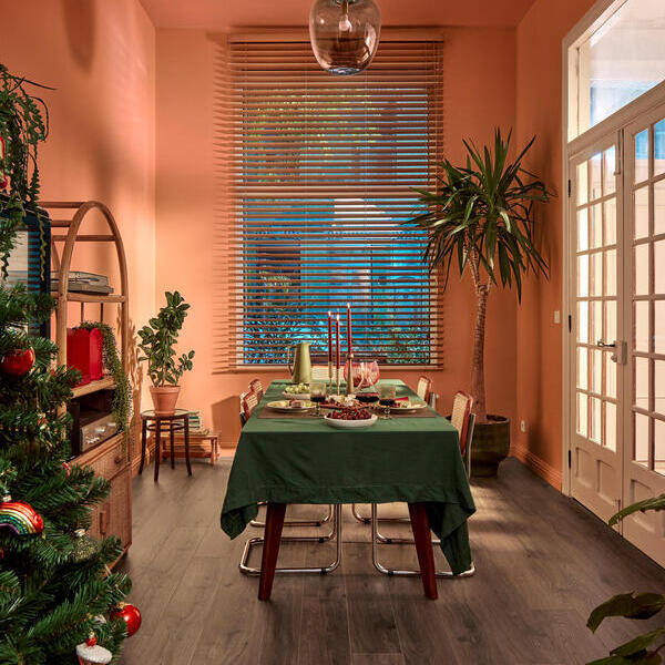 Panel laminowany Berry Alloc Gyant Dark Brown Connect 8 V4 62002328 AC4 8mm