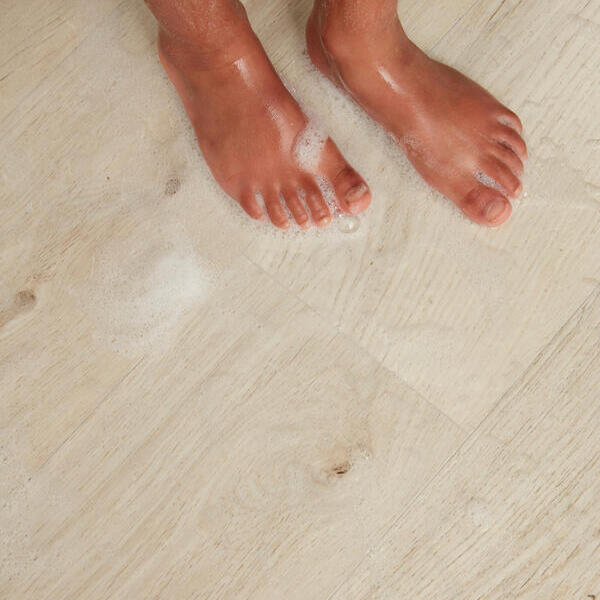 Panel laminowany Berry Alloc Gyant Light Connect 8 V4 62002324 AC4 8mm