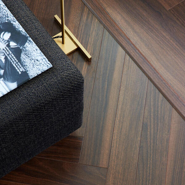 Panel laminowany Berry Alloc Walnut Brown Chateau+ 62002730 / 62002731 AC5 8mm