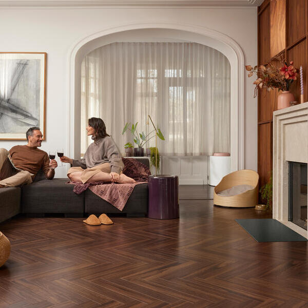 Panel laminowany Berry Alloc Walnut Brown Chateau+ 62002730 / 62002731 AC5 8mm