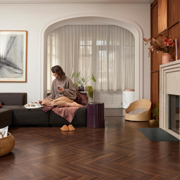 Panel laminowany Berry Alloc Walnut Brown Chateau+ 62002730 / 62002731 AC5 8mm