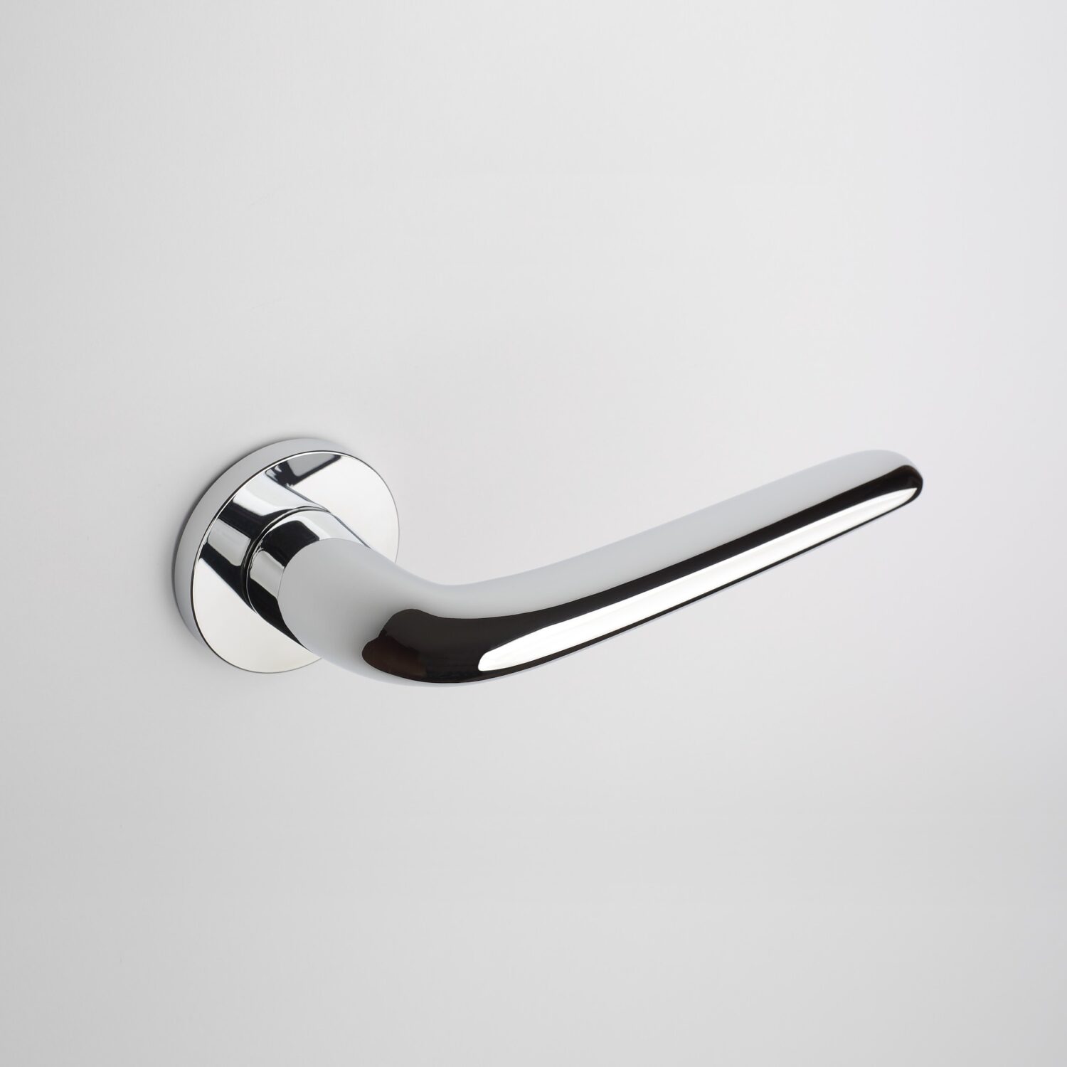 Klamka Aprile Azalia na rozecie okrągłej R Slim 7 mm, chrom polerowany