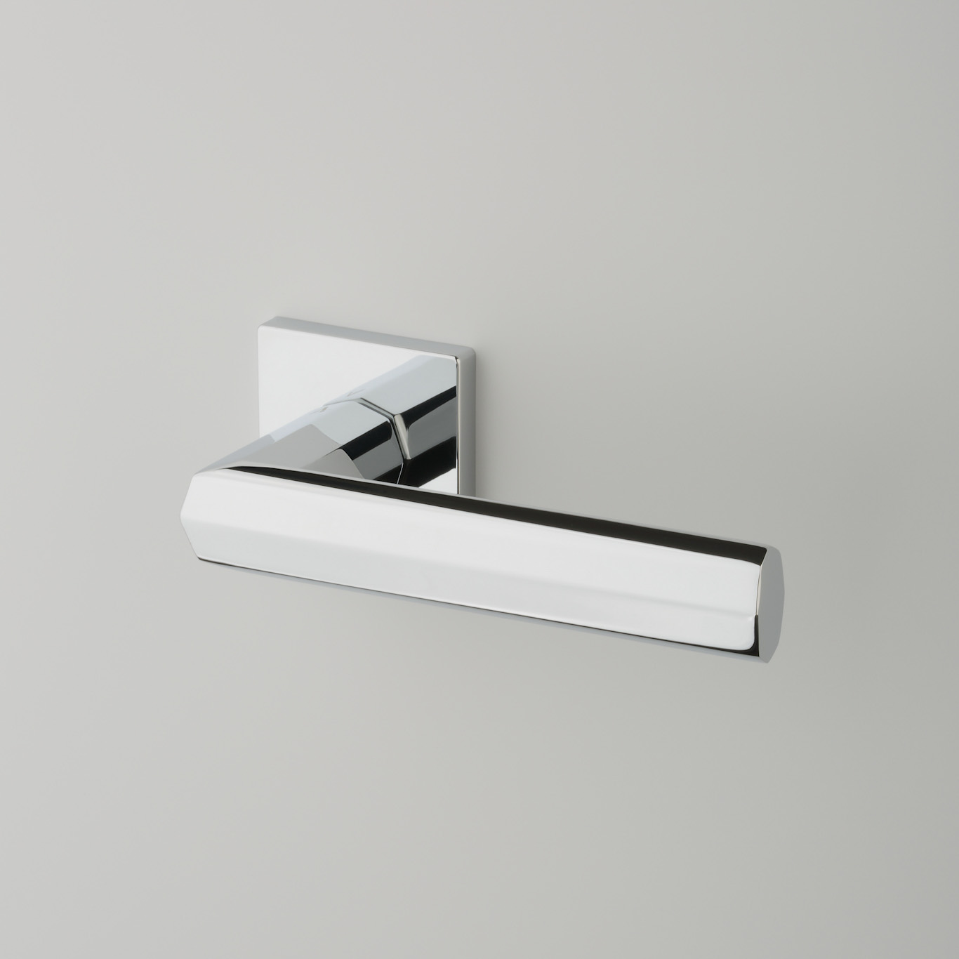 Klamka Aprile Fresia na rozecie kwadratowej Q Slim 7 mm, chrom polerowany