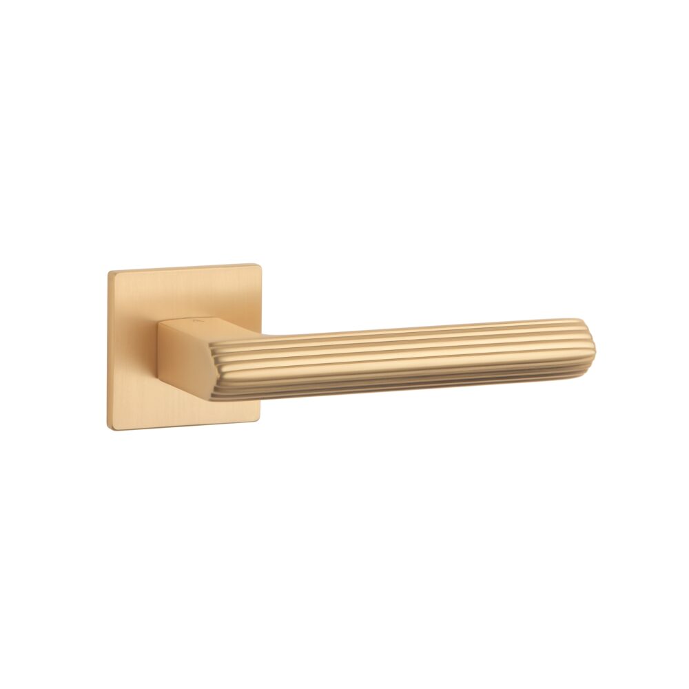 klamka-aprile-larice-na-rozecie-kwadratowej-q-super-slim-5-mm-zloty-matowy-45df1b Klamka Aprile Larice na rozecie kwadratowej Q Super Slim 5 mm, złoty matowy
