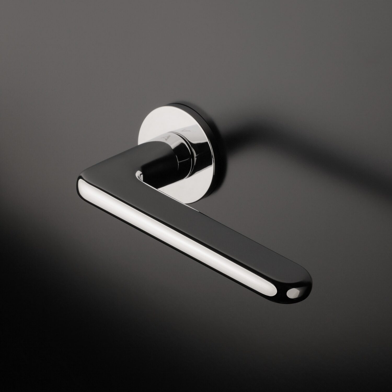 Klamka Aprile Lira na rozecie okrągłej R Super Slim 5 mm, chrom polerowany
