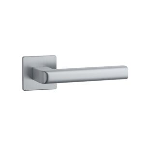 Klamka Aprile Salice na rozecie kwadratowej Q Super Slim 5 mm, chrom satynowy