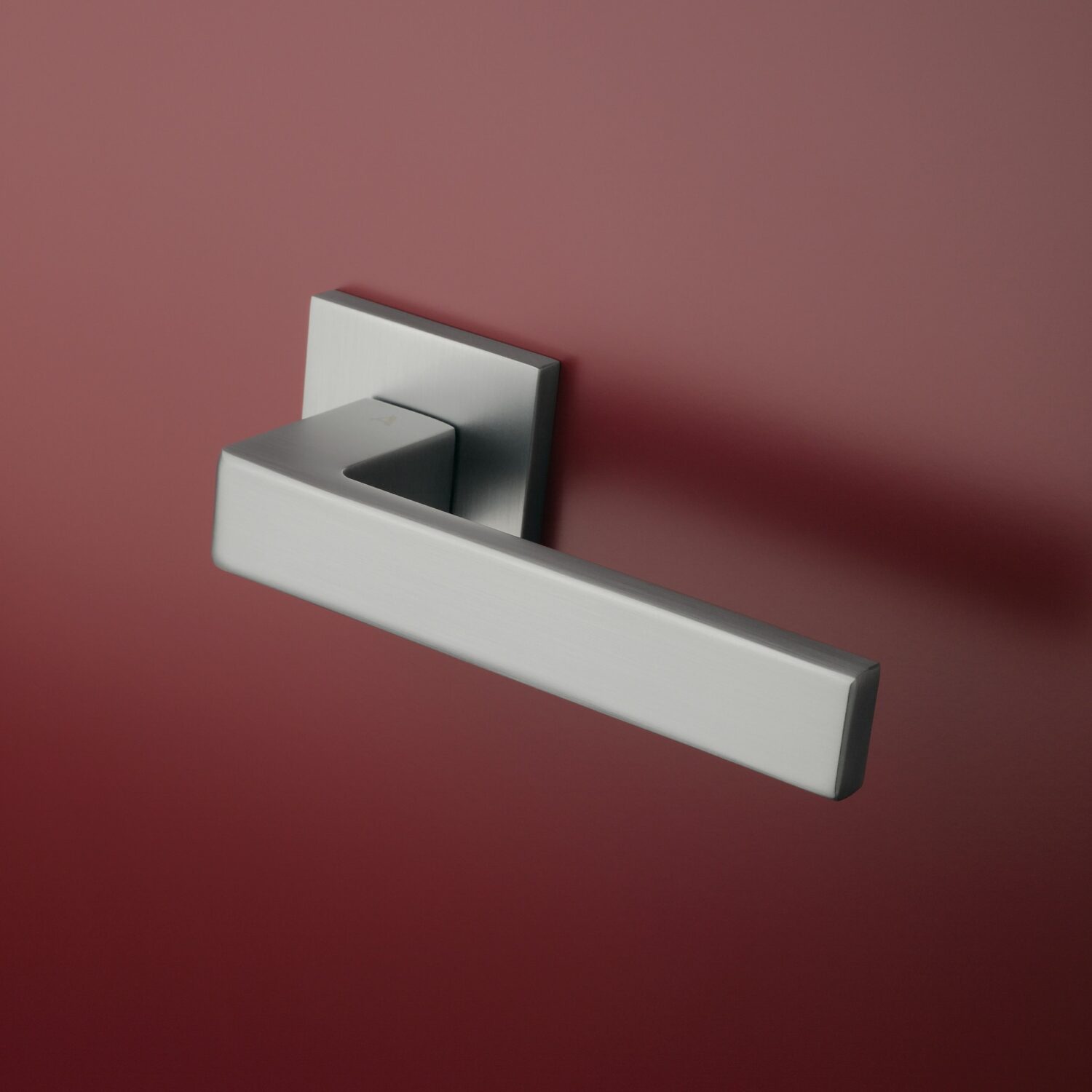 klamka-aprile-sulla-na-rozecie-kwadratowej-q-slim-7-mm-chrom-satynowy-fdcf07 Klamka Aprile Sulla na rozecie kwadratowej Q Slim 7 mm, chrom satynowy
