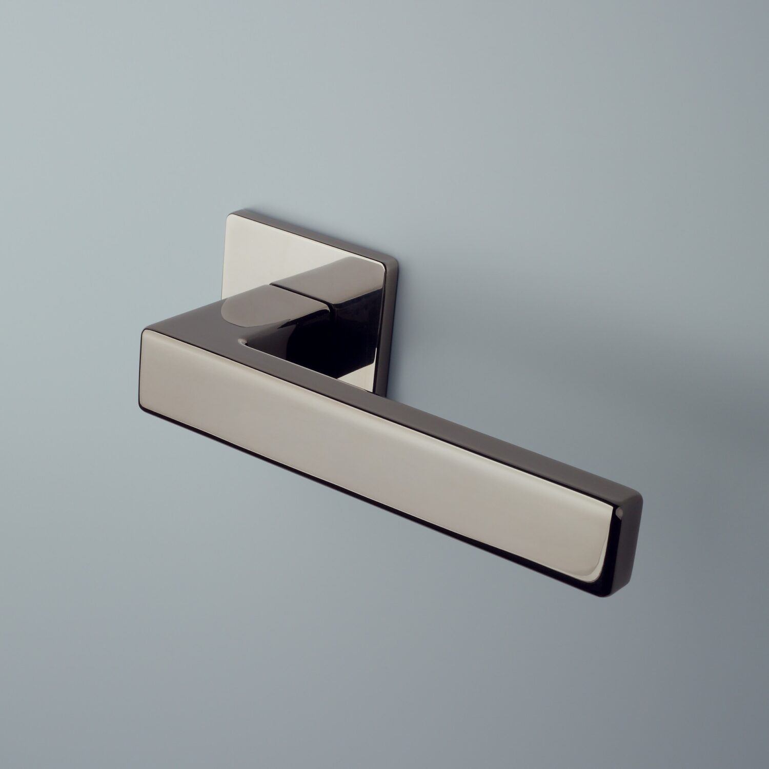 Klamka Aprile Tilia na rozecie kwadratowej Q Super Slim 5 mm, antracyt polerowany pvd