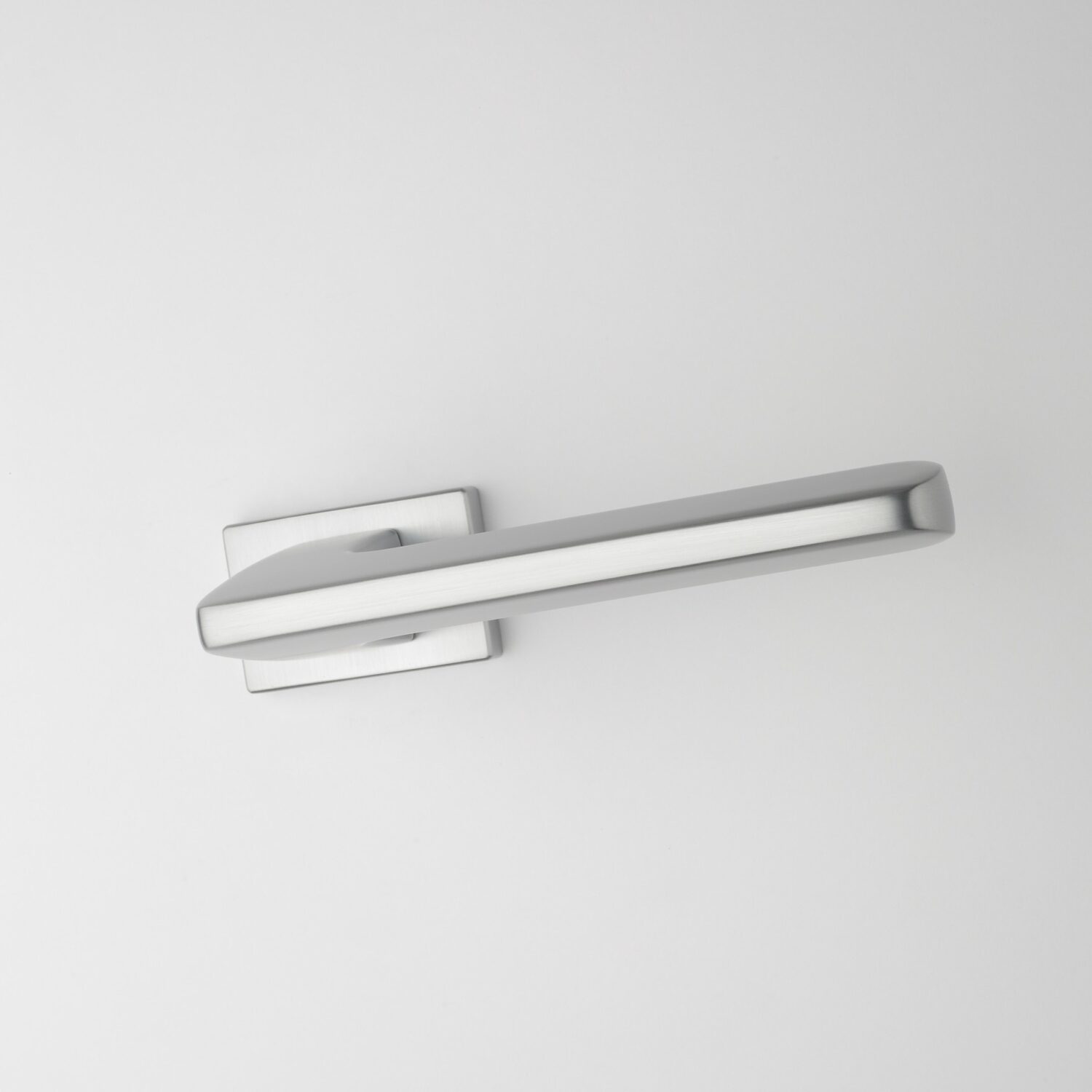 klamka-aprile-yuka-na-rozecie-prostokatnej-rt-slim-7-mm-chrom-satynowy-382ebc Klamka Aprile Yuka na rozecie prostokątnej RT Slim 7 mm, chrom satynowy