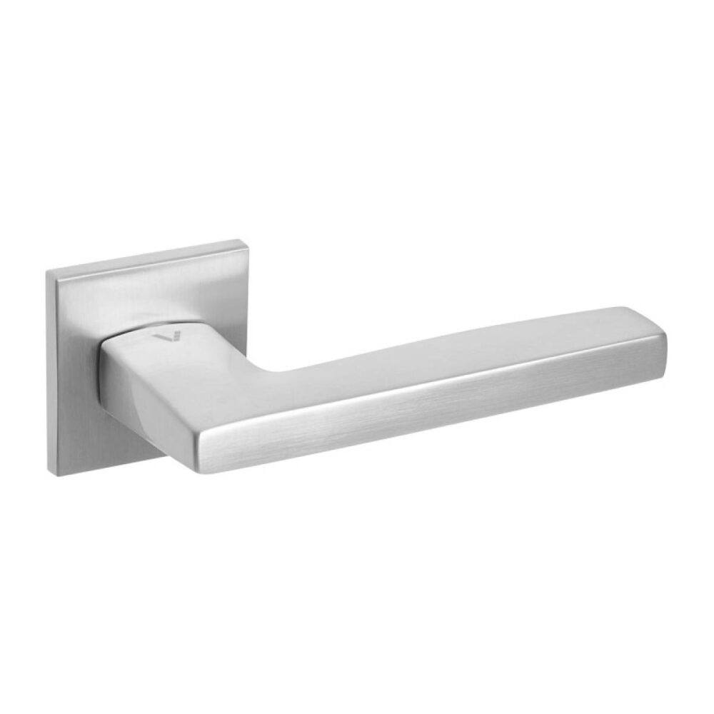 Klamka MetrikQ Fit na rozecie kwadratowej R67F chrom-satyna
