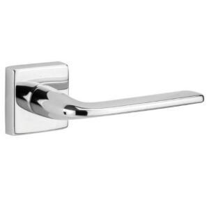 Klamka PetraQ na rozecie kwadratowej R65 chrom