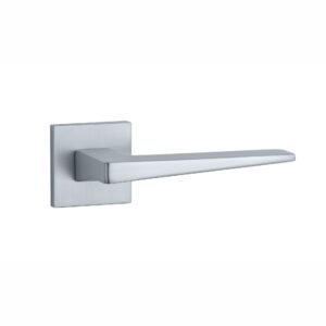 Klamka Stile Eda na rozecie kwadratowej Q Slim 7 mm, chrom satynowy