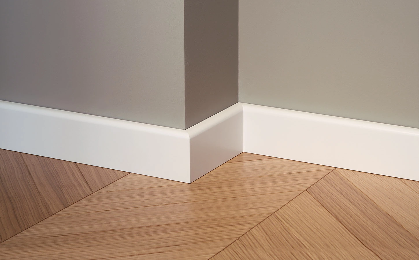 Listwa przypodłogowa Lagrus Classic R10 16 x 80 mm biała